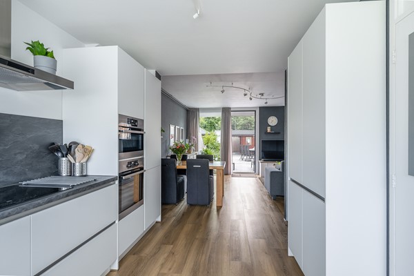 Medium property photo - Zenostraat 73, 3076 AS Rotterdam